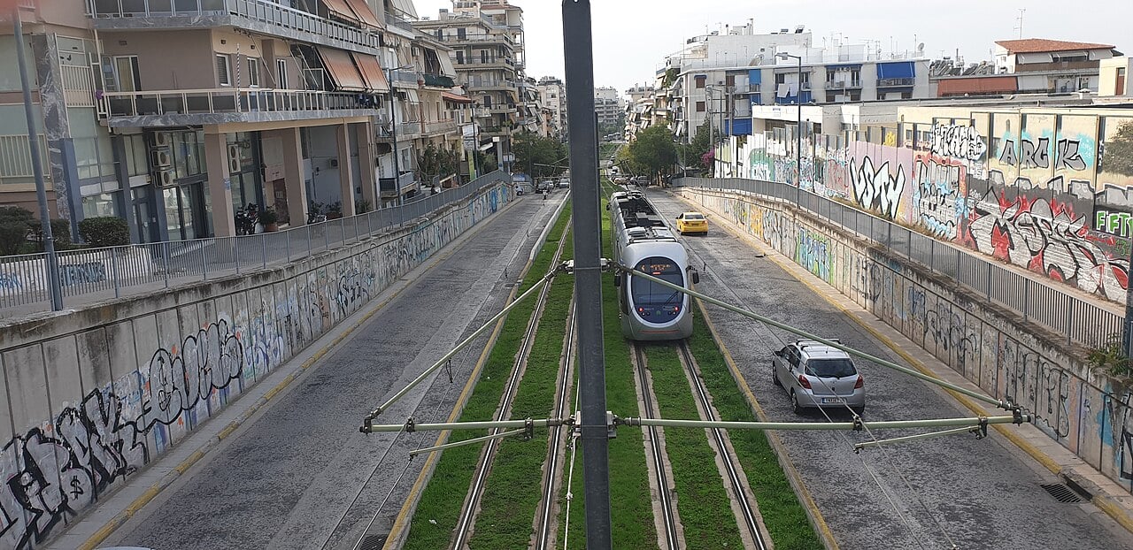 Street view in Neos Kosmos, Athens